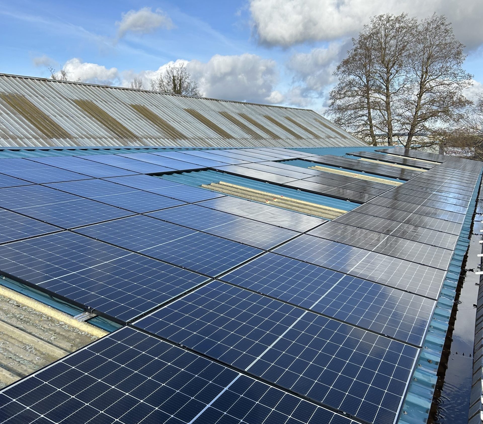 commercial solar panels uk